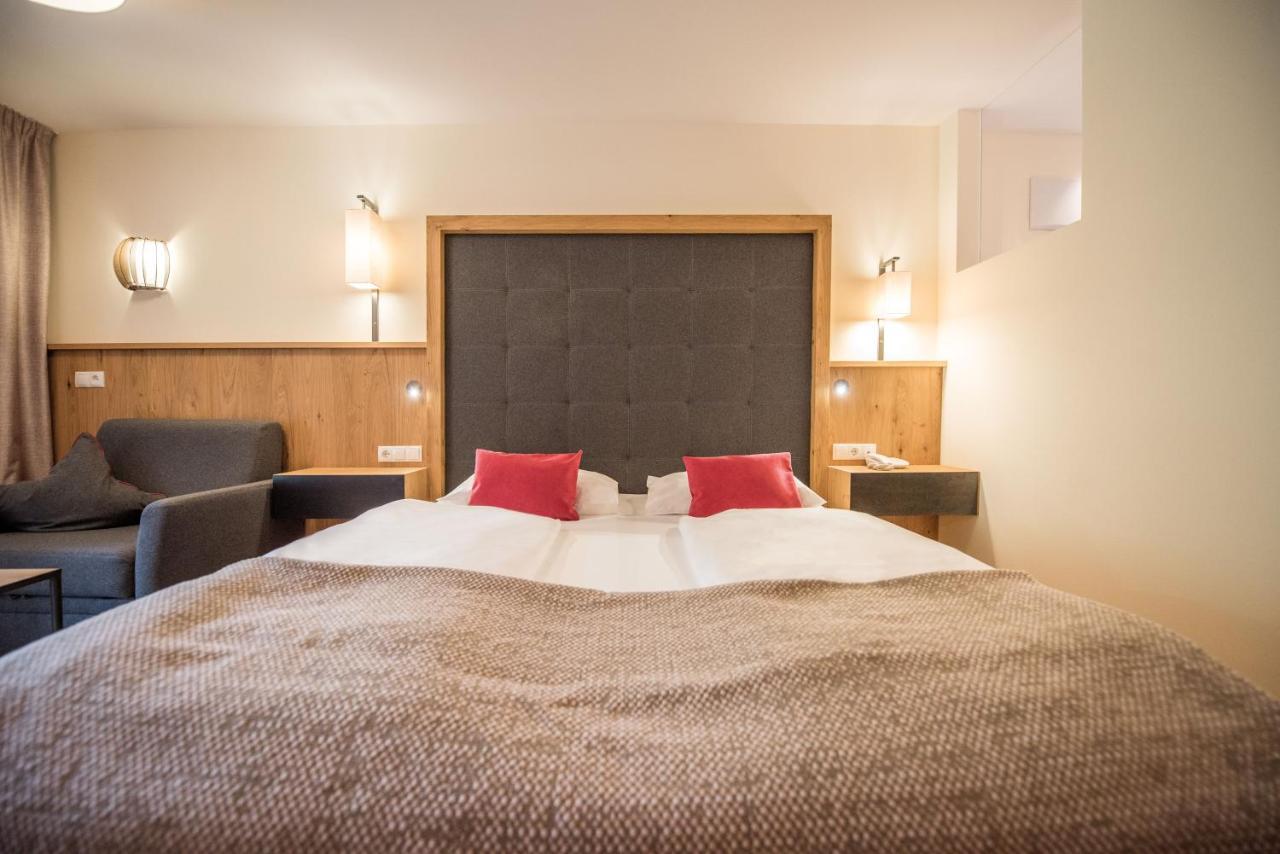 Superior Double Room with Balcony,1206563494:JPEG