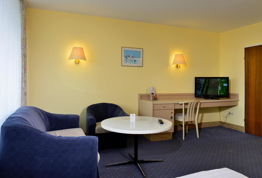 Standard Zweibettzimmer Haupthaus Standard twin room main building