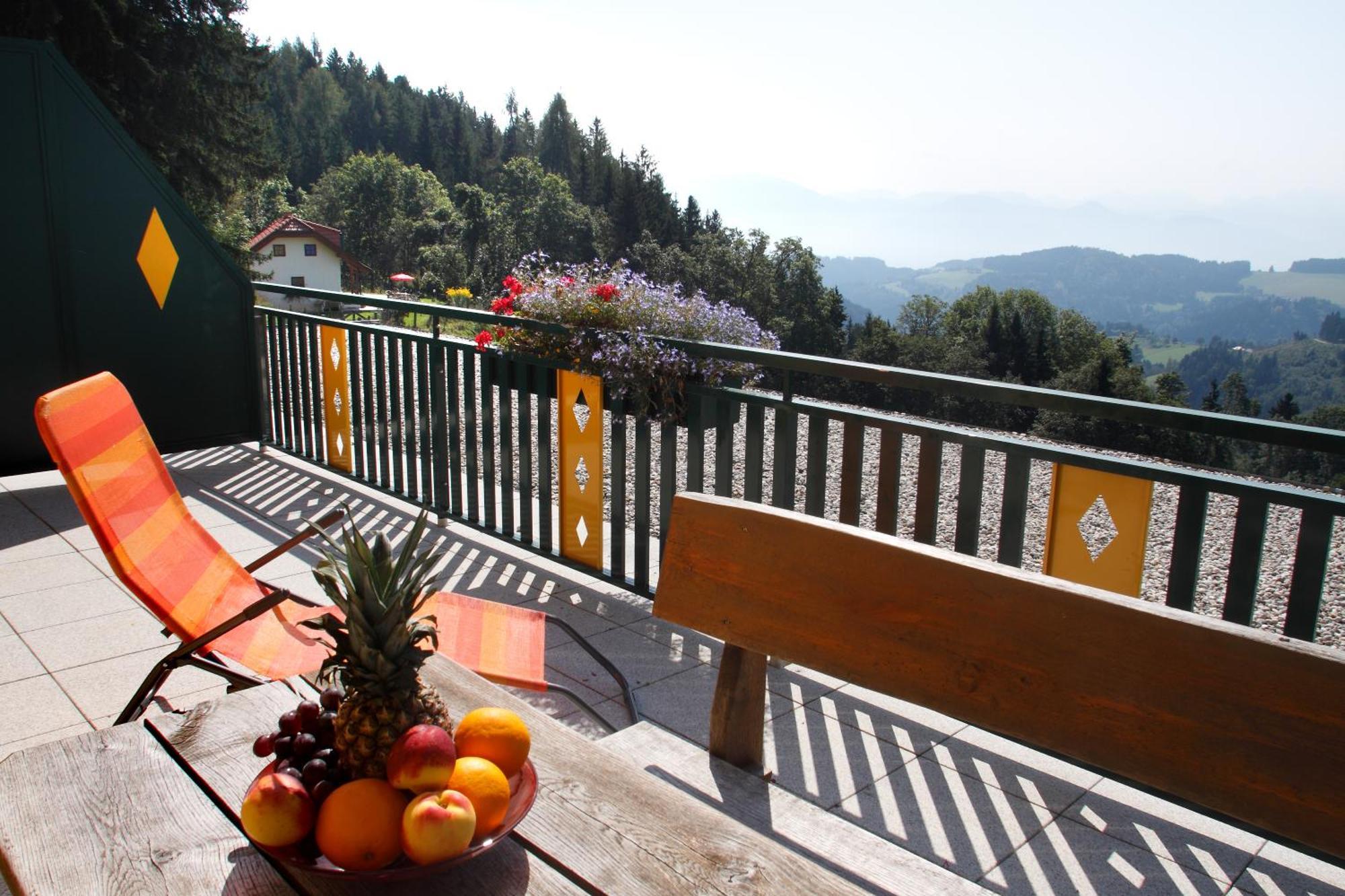 Familienapartment mit 2 Schlafzimmern und einer Terrasse