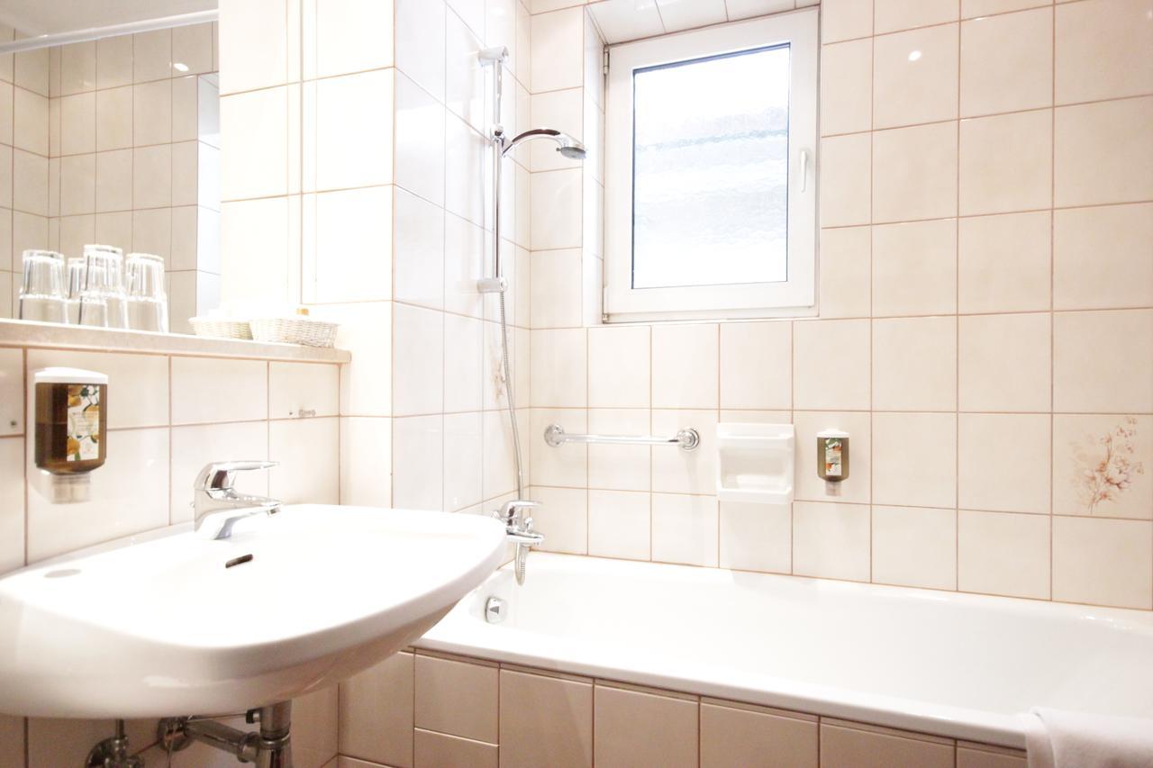 Double Room,746413664:JPEG