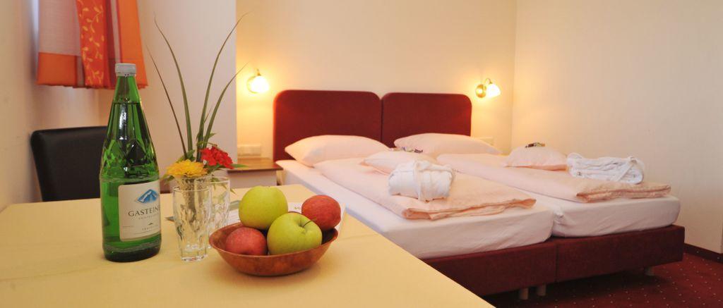 Doppelzimmer mit Balkon