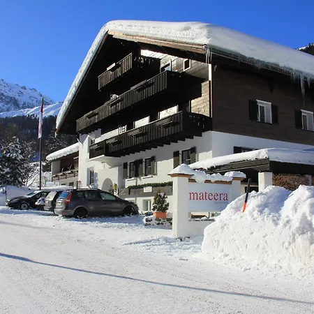 Familienhotel Mateera Gargellen / Montafon-3