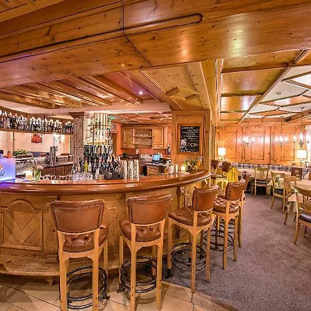 Alpenrose Leading Family Hotel & Resort-3